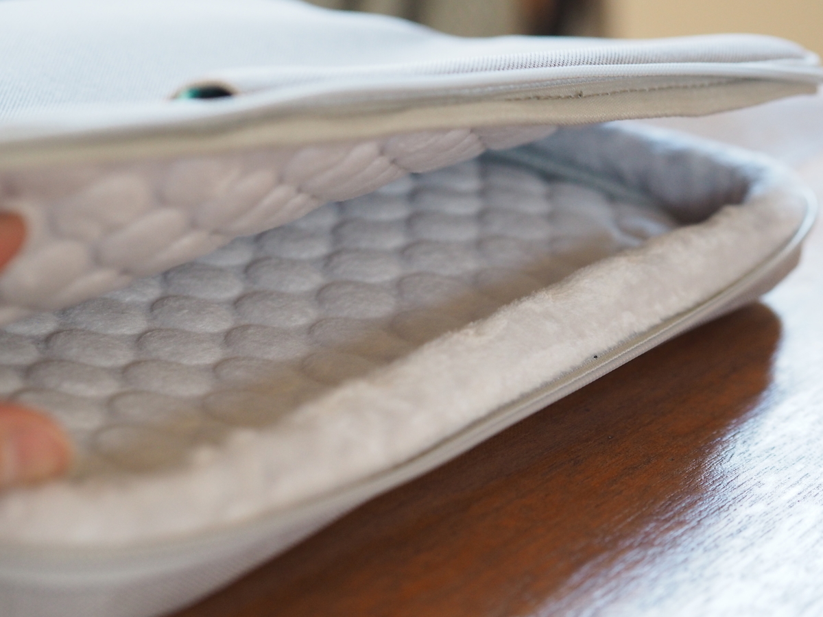 MacBook Airを入れるとこ